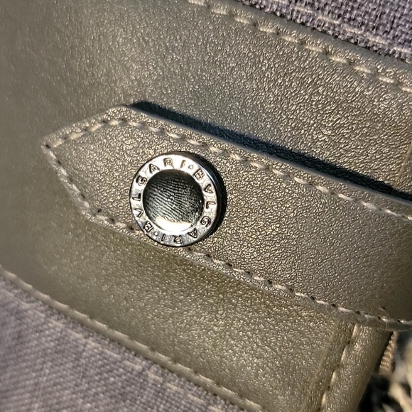 Bvlgari Travel Makeup Toiletry Bag EUC - Picture 5 of 13